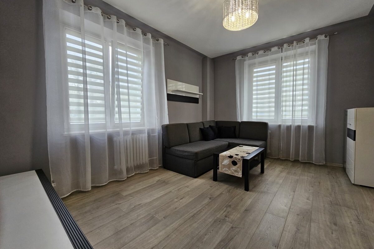 Apartment for Rent in Żoliborz, Warsaw  Metro Plac Wilsona 9