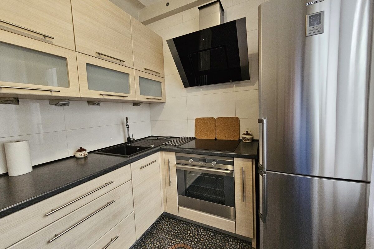 Apartment for Rent in Żoliborz, Warsaw  Metro Plac Wilsona 6