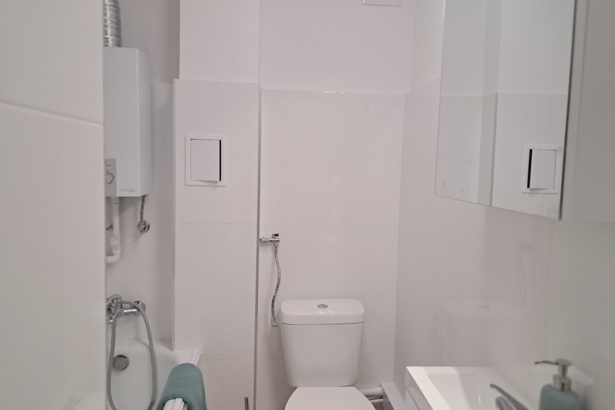 Modern Studio for Rent – Warsaw Okęcie | Near Chopin Airport  Ready