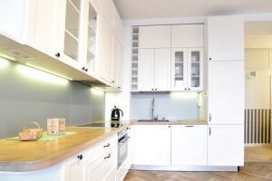 Stylish 3-Room Apartment for Rent in  Mokotów, Warsaw Near Metro 5