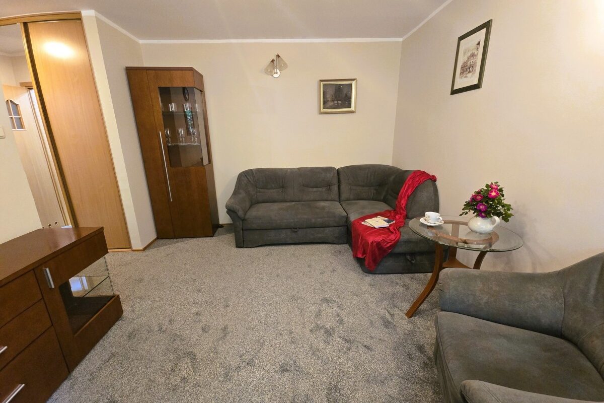 Cozy Studio Apartment for Rent – Warsaw Wola 4