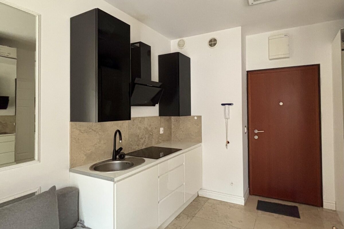 Modern Studio Apartment 26 m² – Warsaw Burakowska Street 9