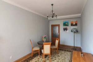 Spacious 2-Bedroom Apartment in Nowa Praga Warsaw, Balcony & Separate Kitchen 1