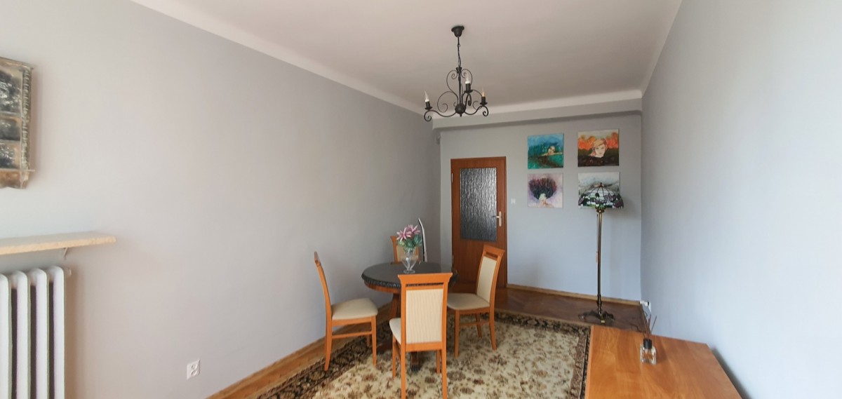 Spacious 2-Bedroom Apartment in Nowa Praga Warsaw, Balcony & Separate Kitchen