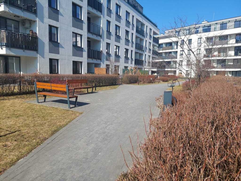 Modern Studio Apartment for Sale Warsaw Białołęka – 32 m², Separate Kitchen, Balcony, Garage Parking, Investment Opportunity