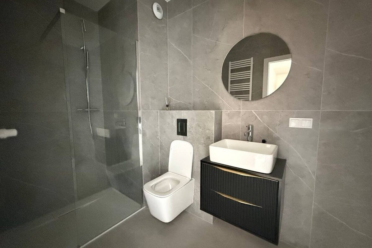 Modern 1-Bedroom Apartment for Sale – Warsaw Praga-Północ | 33.84 m² | New Building 2026 | Balcony | AC | Investment Ready 15