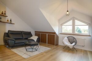 Luxury 6-Room Townhouse for Sale in Piastów | 190 m² | Fully Furnished | Garden & Garage 5