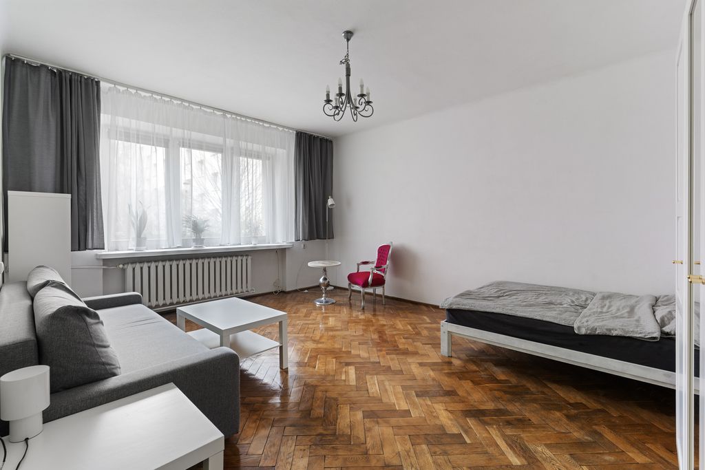 APARTMENT FOR RENT IN TENEMENT HOUSE   WARSAW  ORLA STREET