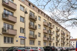 APARTMENT FOR RENT IN TENEMENT HOUSE   WARSAW  ORLA STREET 2