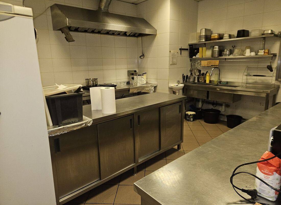 Gastronomy Premises for Takeover – 160 m² | SUSHI Bemowo, Warsaw 3