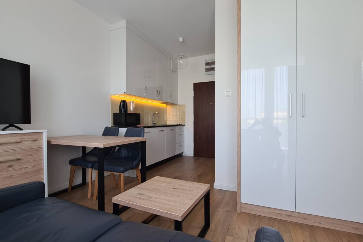 Modern 2-Room Apartment for Rent – Warsaw Ochota | Józefa Siemieńskiego Street | 30 m² | Balcony | New Building 5