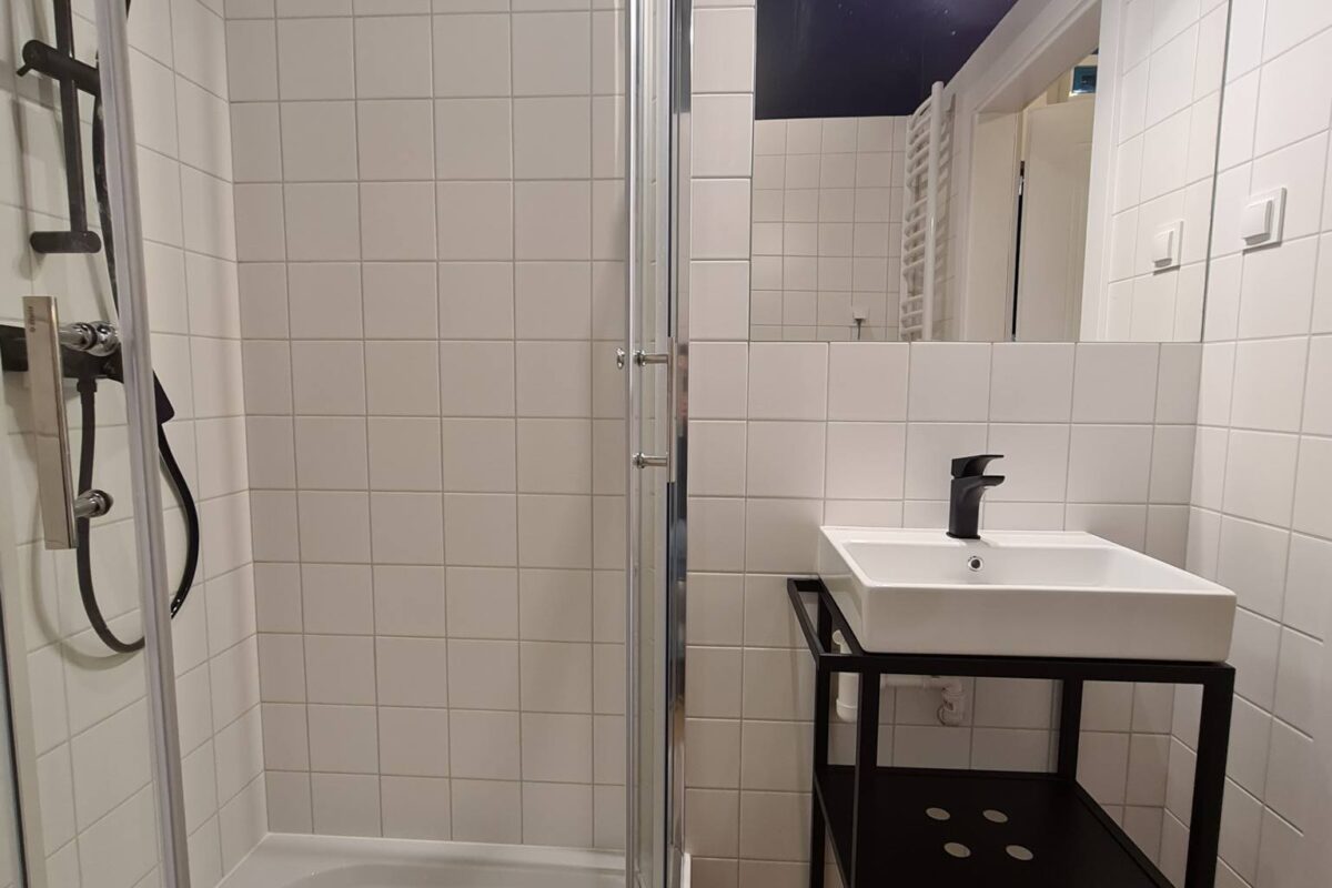 Modern 2-Room Apartment for Rent – Warsaw Ochota | Józefa Siemieńskiego Street | 30 m² | Balcony | New Building 8