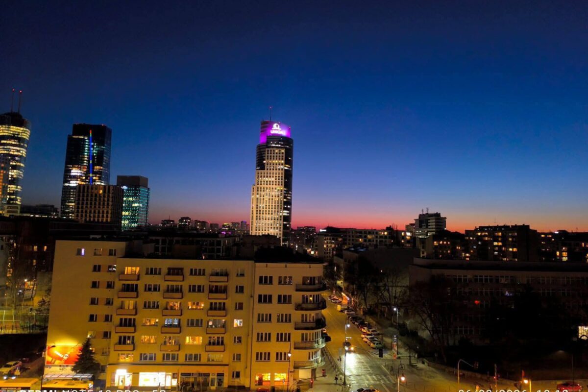 Warsaw city center apartment for rent