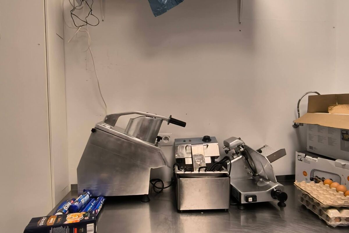 Miłocin Shopping Center – Fully Equipped Food Court Unit for Rent / Takeover Opportunity 2