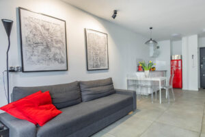 Modern 2-Room Apartment for Sale in Warsaw City Center | Śliska 3 | Metro Rondo ONZ 4