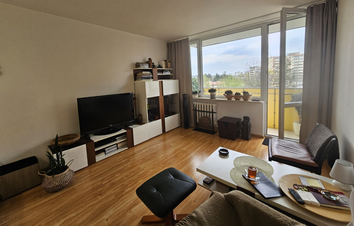 3-Bedroom Apartment for Sale  Warsaw Wola 51.25 m² Górczewska Street