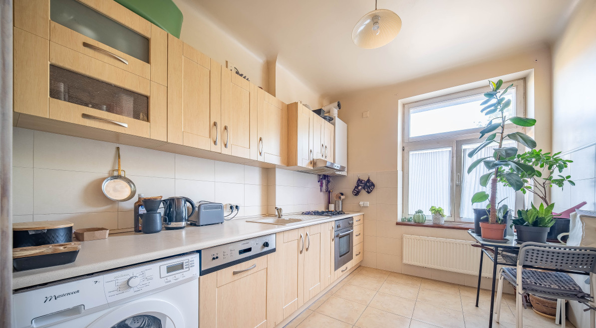 2 Rooms | Fully Furnished | Parking Included Warsaw