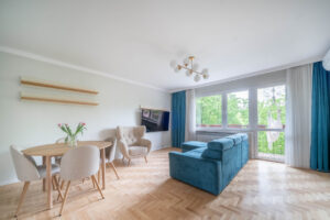 VARŞOVA GROCHÓW’DA KİRALIK 3 ODALI DAIRE GENİŞ DAİRE 73 m²  BALKONLU 1