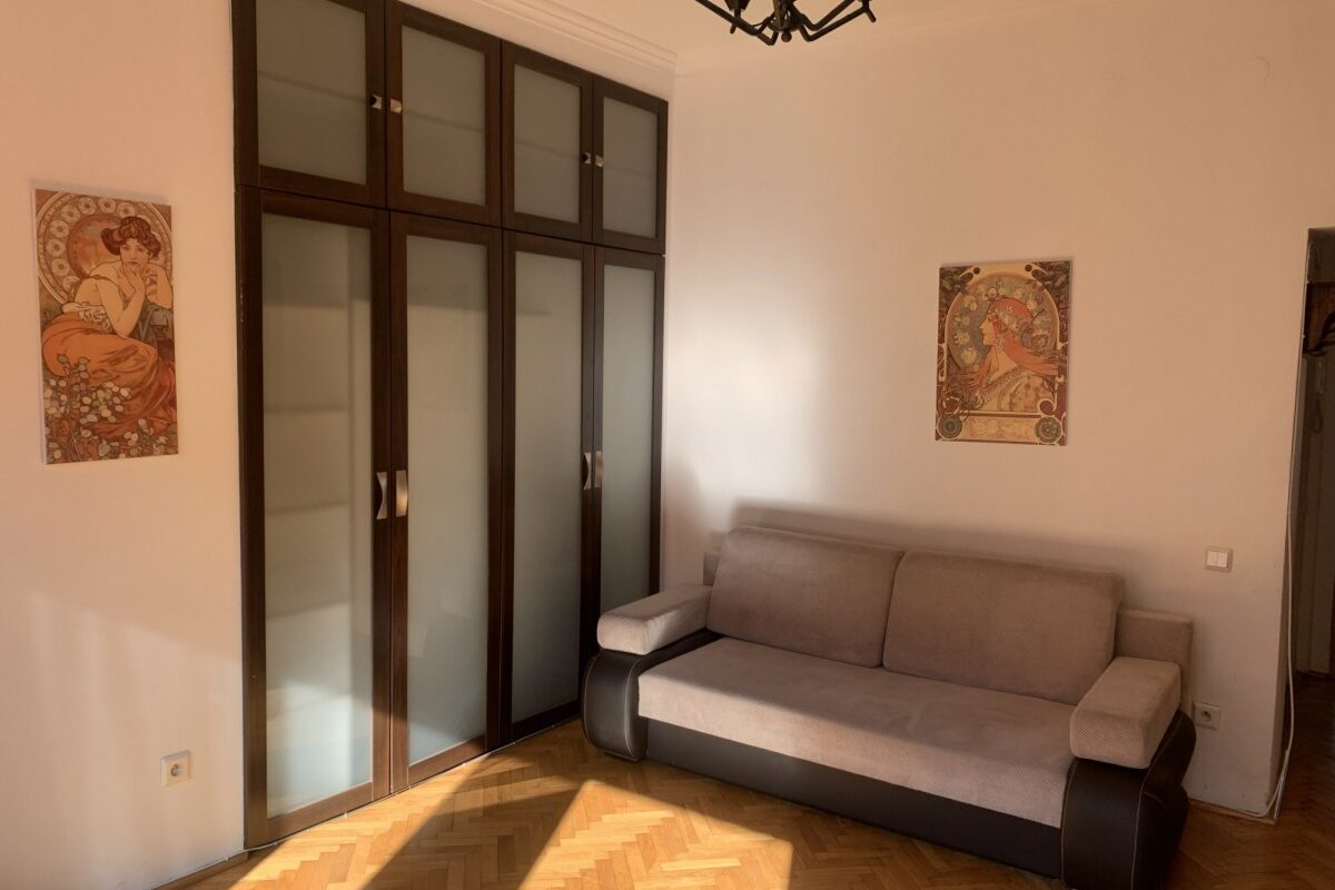 2-Room Apartment for Rent Warsaw Old town 6