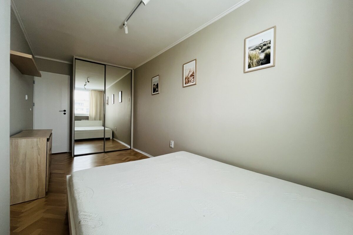 Apartment for Rent 2-Rooms Warsaw 5