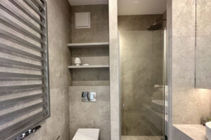 Modern Apartment for Rent – Warsaw Wola, Kolejowa | Premium Location | 2 Rooms 3
