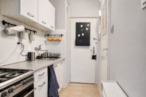 Cozy Studio Apartment Near Metro Wawrzyszew Bielany 3