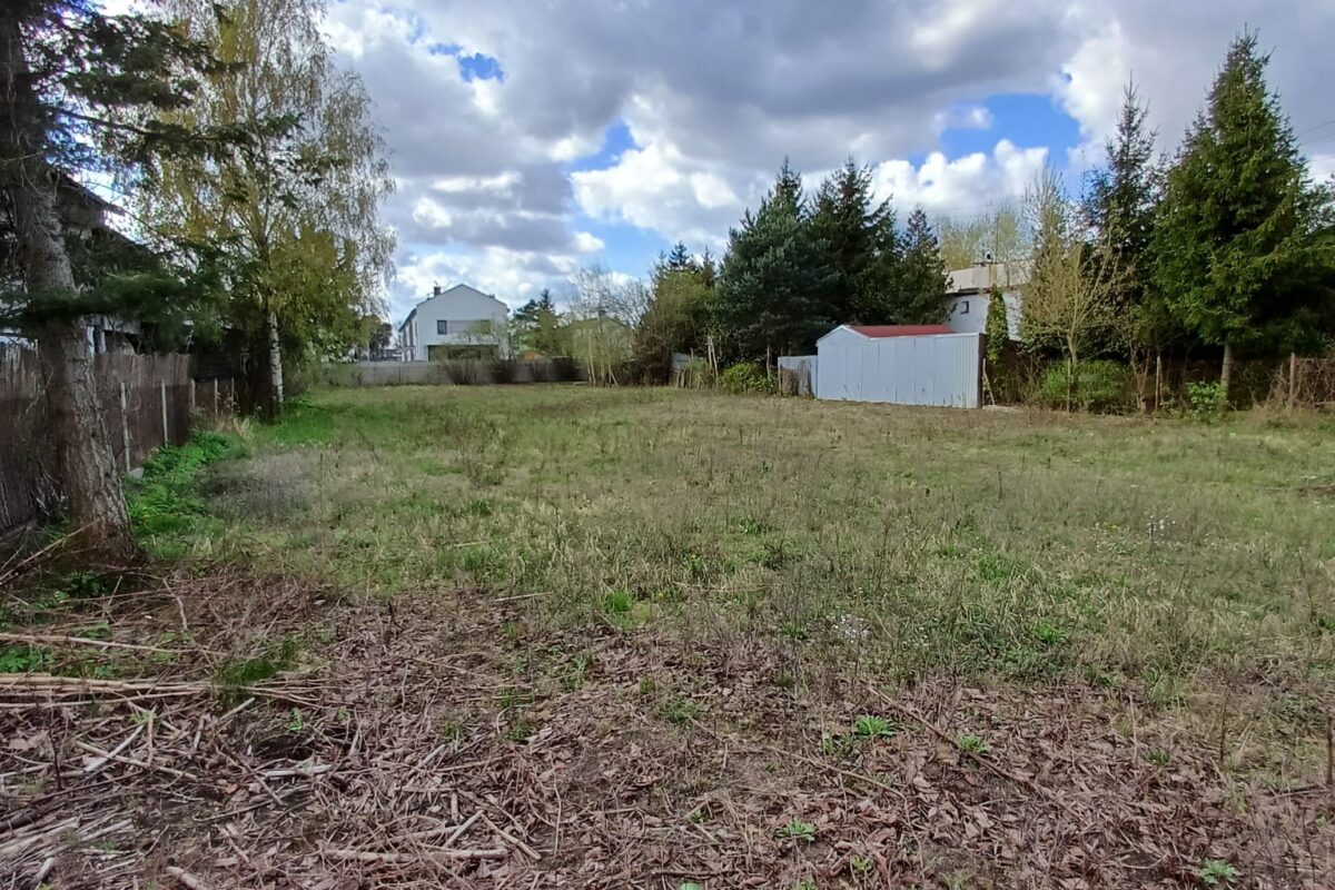 Investment Plot with Building Permit – Łomianki, ul. Łąkowa 7 7