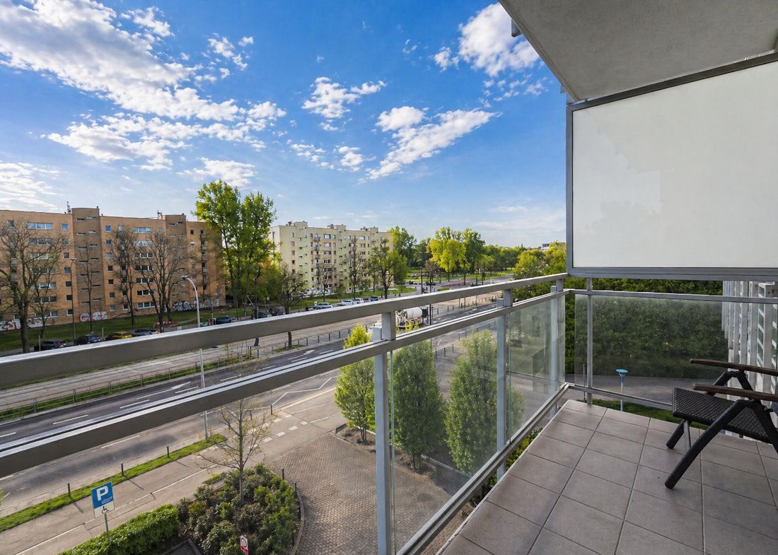 Modern 2-Bedroom Apartment with Terrace & Garage |Wola