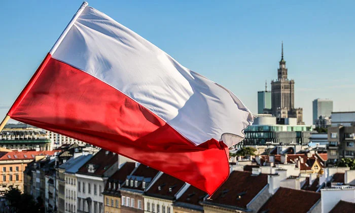 Can Foreigners Get a Loan in Poland?