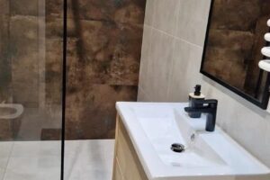 Modern 1-Bedroom Apartment for Rent 5
