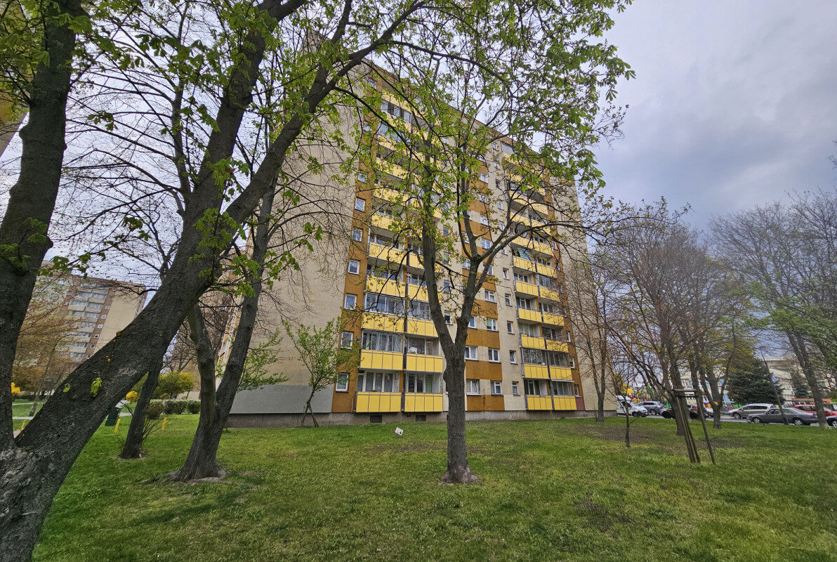3-Bedroom Apartment for Sale in Warsaw Wola 2