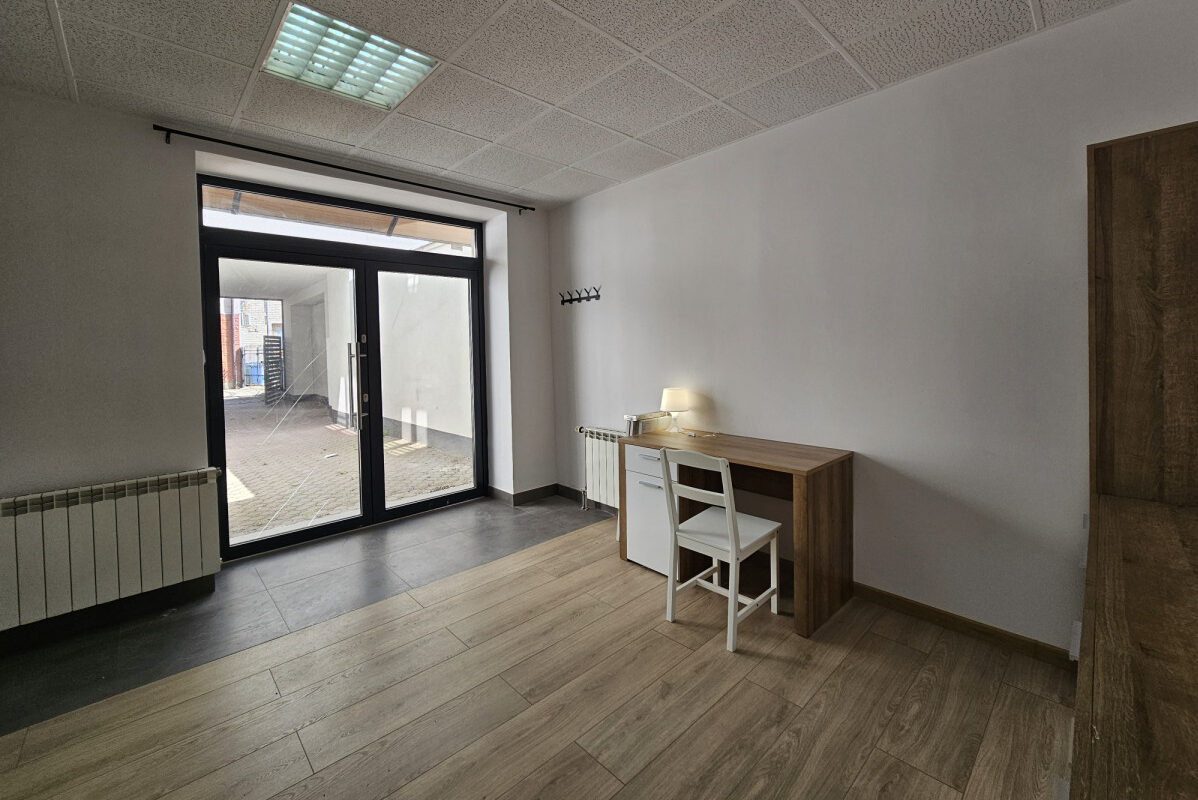 Renovated 2-Room Apartment for Rent in Legionowo 5