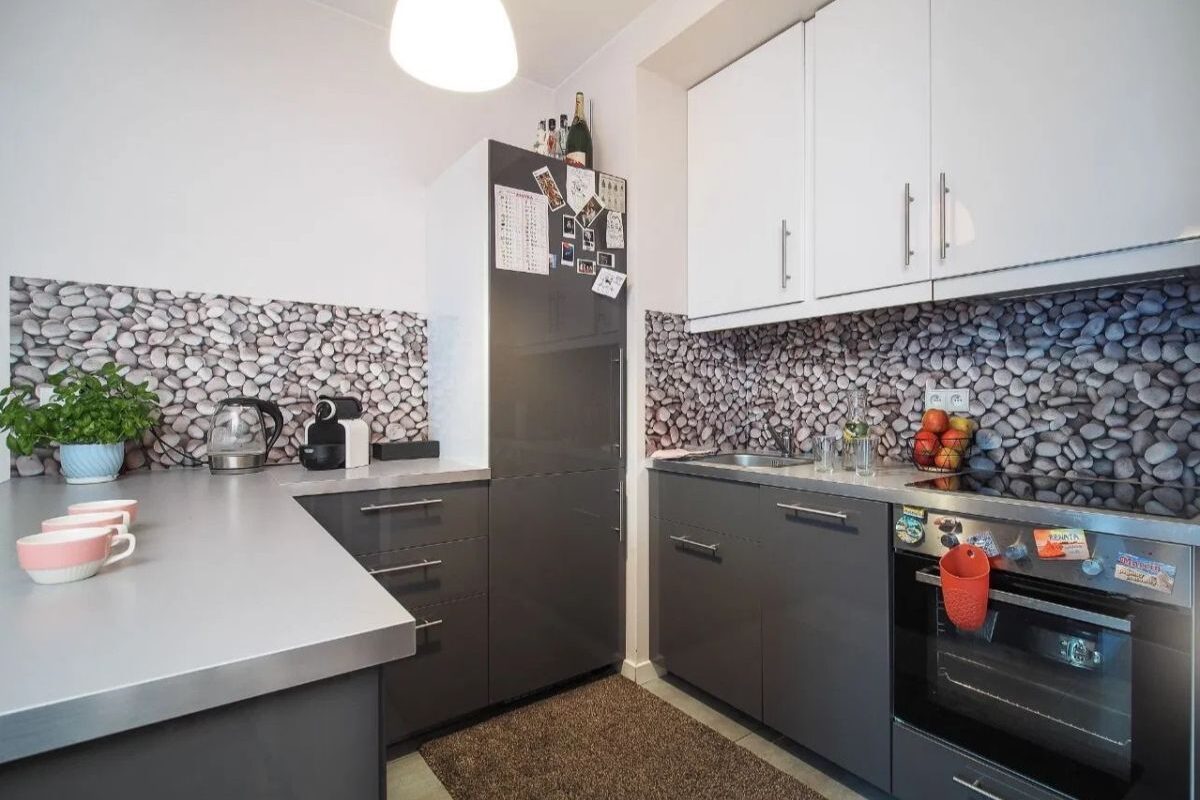 Modern 2-Bedroom Apartment for Rent 8