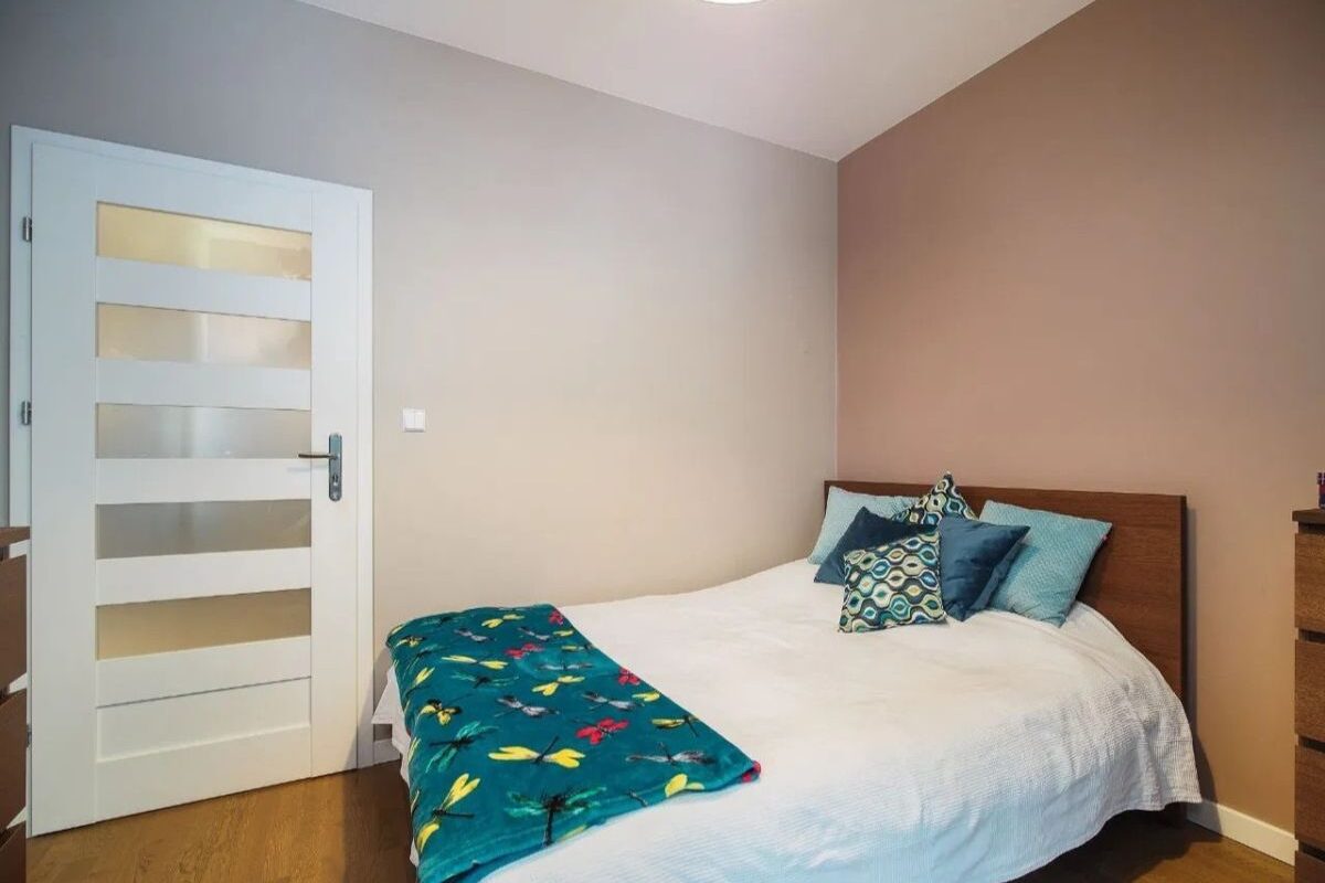 Modern 2-Bedroom Apartment for Rent 6
