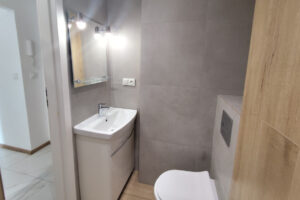 Modern 2-Room Apartment for Rent Near Rondo Daszyńskiego | Wola, Warsaw 4