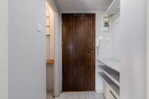 Bright Studio Apartment for Rent in the Heart of Powiśle, Warsaw 4