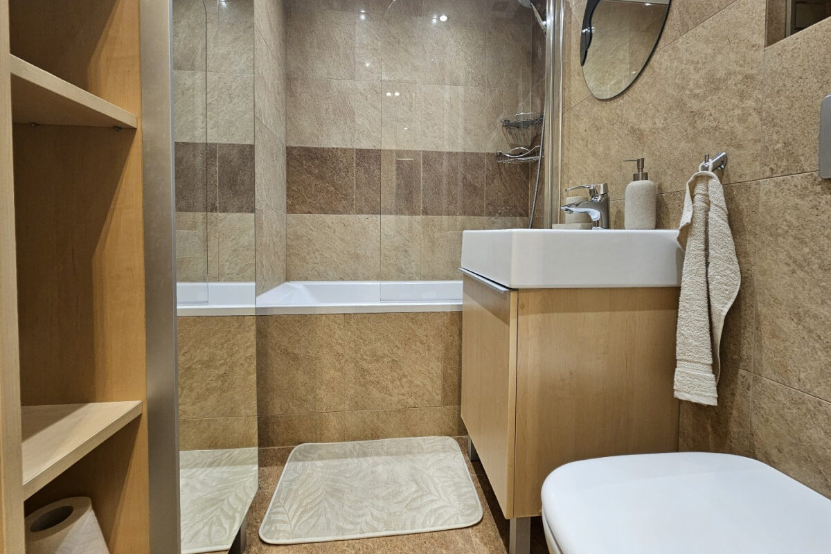 Apartment for Rent in Warsaw Śródmieście 10