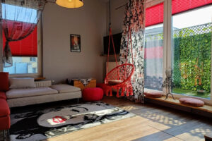 2-Bedroom Apartment for Rent in Warsaw 4