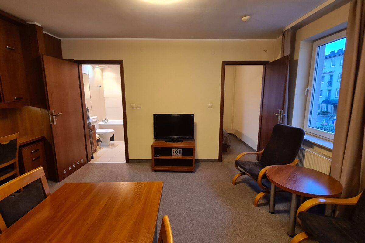 Fully Furnished 2-Room Apartment for Rent in Warsaw