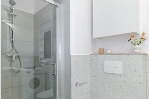 Modern Studio Apartment with Balcony Pets Welcome Free Wi-Fi Included 4