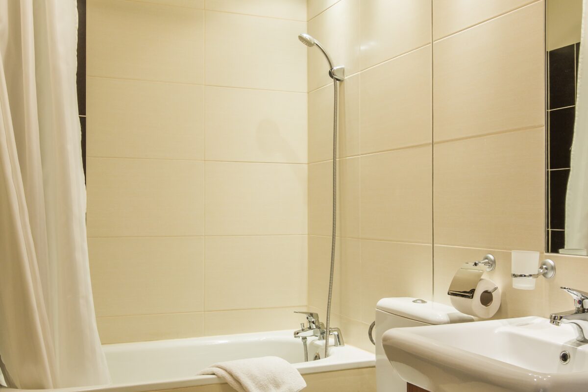 Fully Furnished 2-Room Apartment for Rent in Warsaw 7