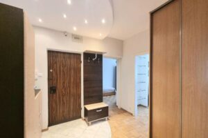 Varşova’da 3 Odalı Kiralık Daire 5