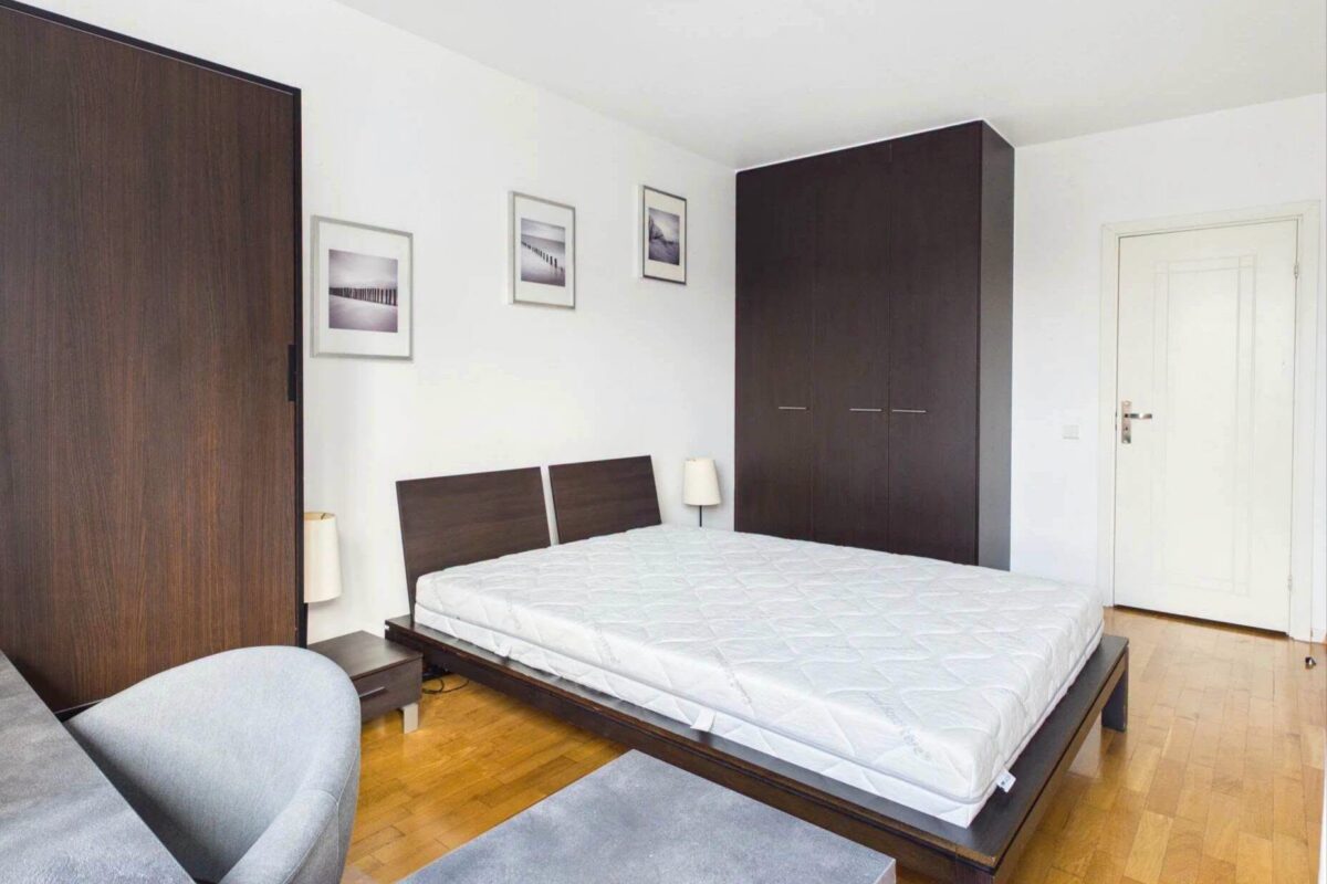Wola’da 2 Odalı Kiralık Daire 12