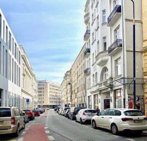 Furnished 1-Room Apartment for Rent in Warsaw City Centre | Koszykowa