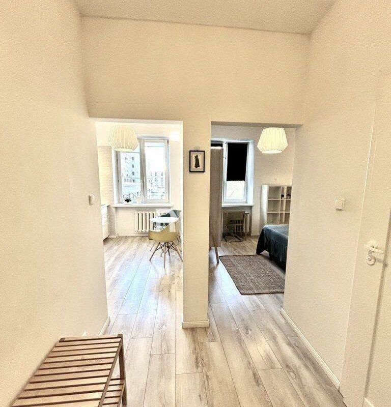 Furnished 1-Room Apartment for Rent in Warsaw City Centre | Koszykowa 6