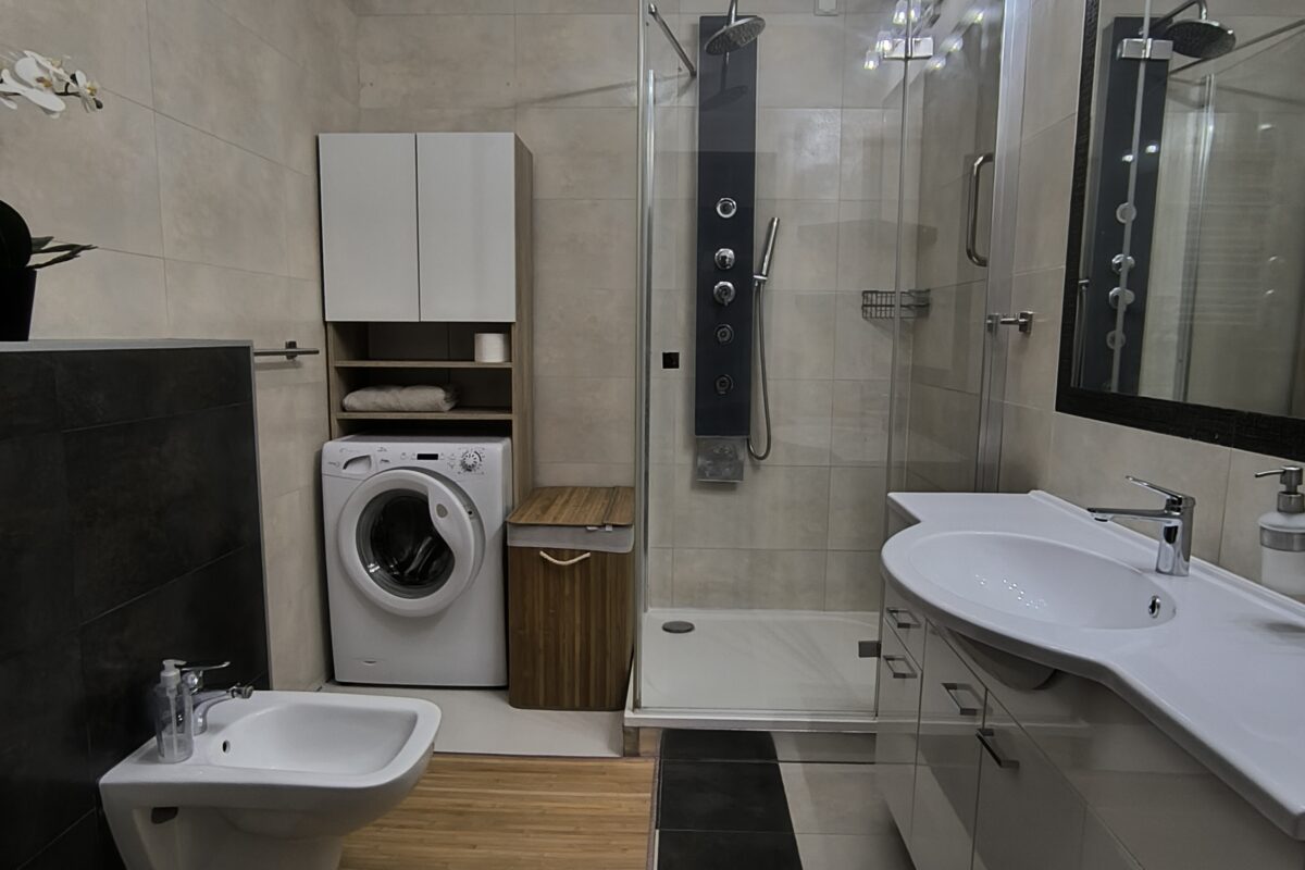 2-BEDROOM APARTMENT FOR RENT – METRO MŁOCINY, WARSAW 5